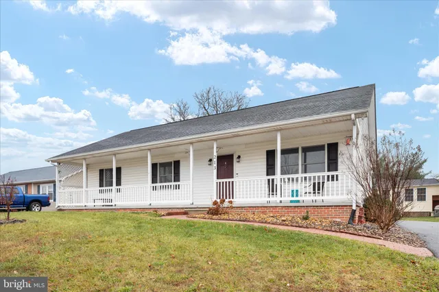 $349,900 | 213 Tanager Drive, Stephens City, VA 22655