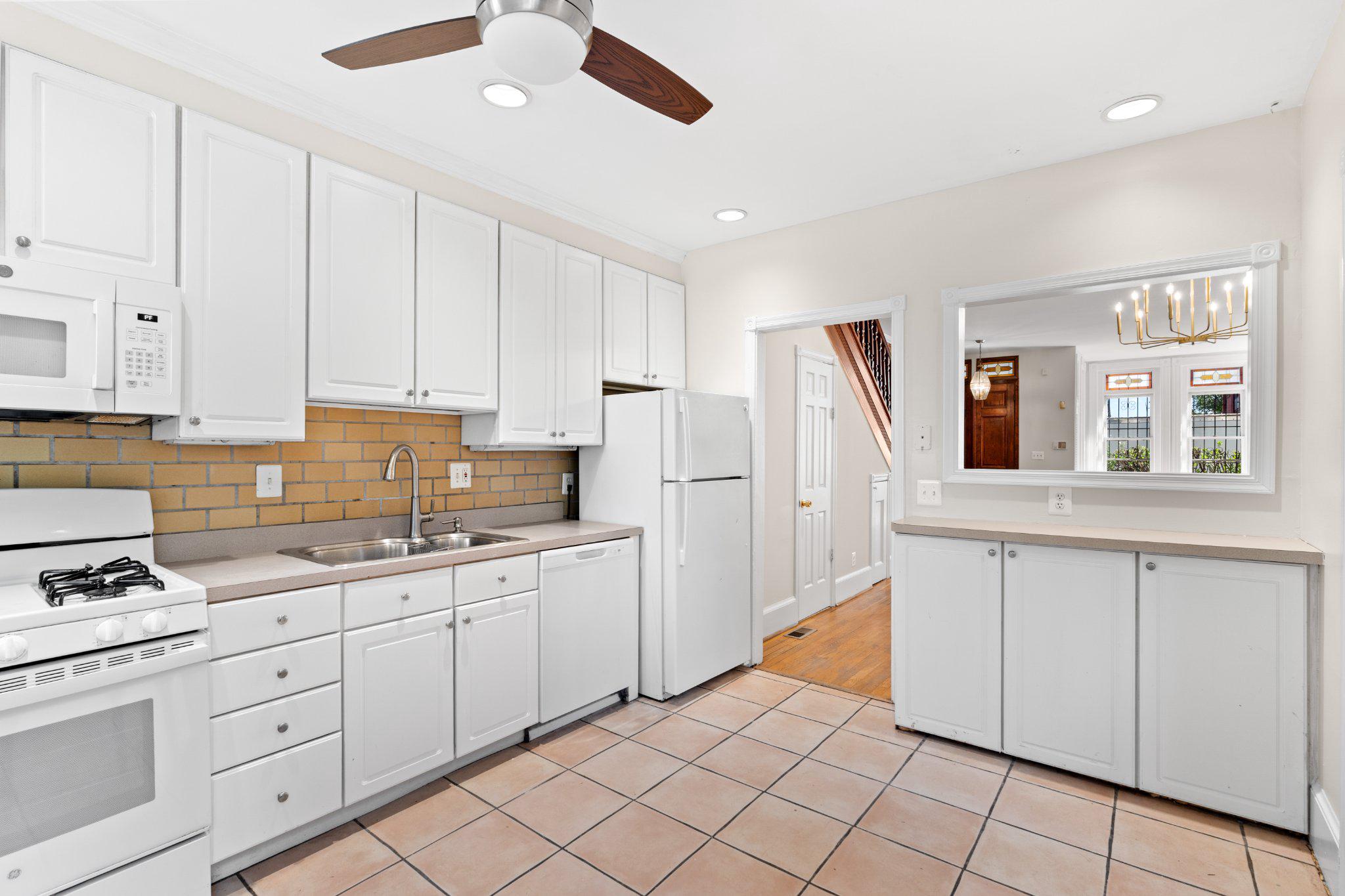 1112 I Street Southeast Washington, DC 20003 - Photo 13 of 42