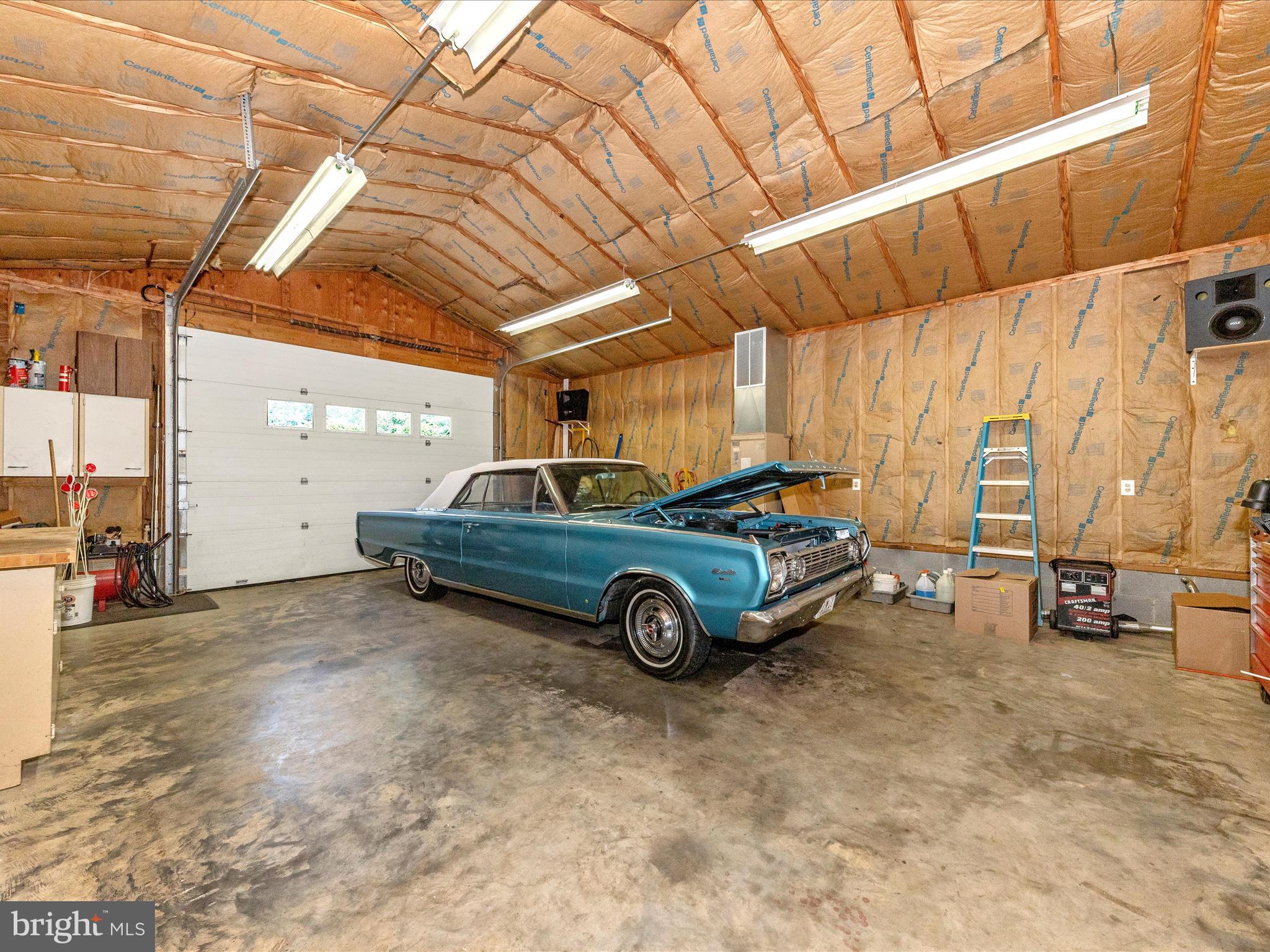 15809 Mt Everest Lane Silver Spring, MD 20906 - Photo 38 of 52 Garage