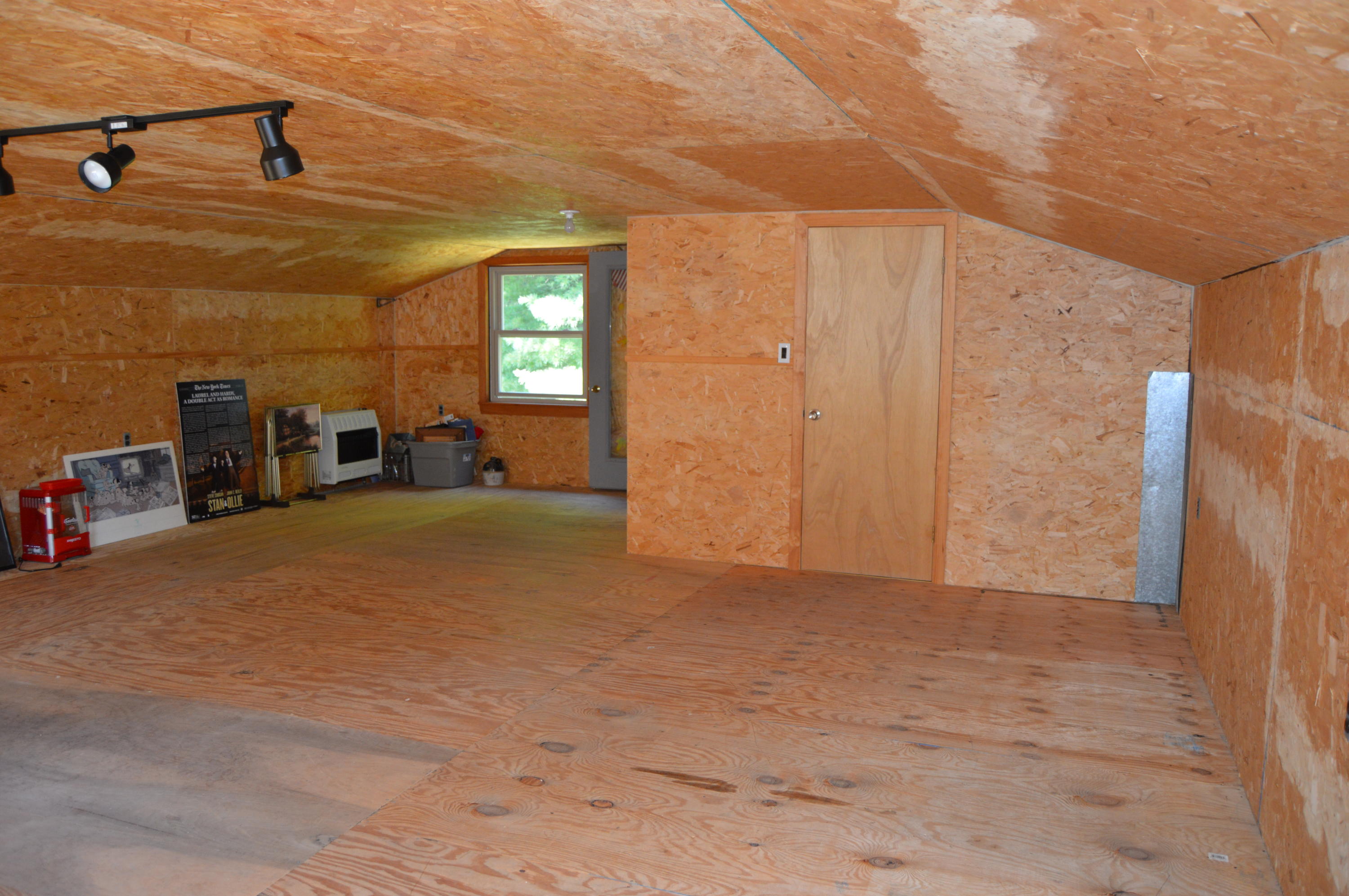132 Stetson Road Lewiston, ME 04240 - Photo 44 of 48 Upstairs Garage room
