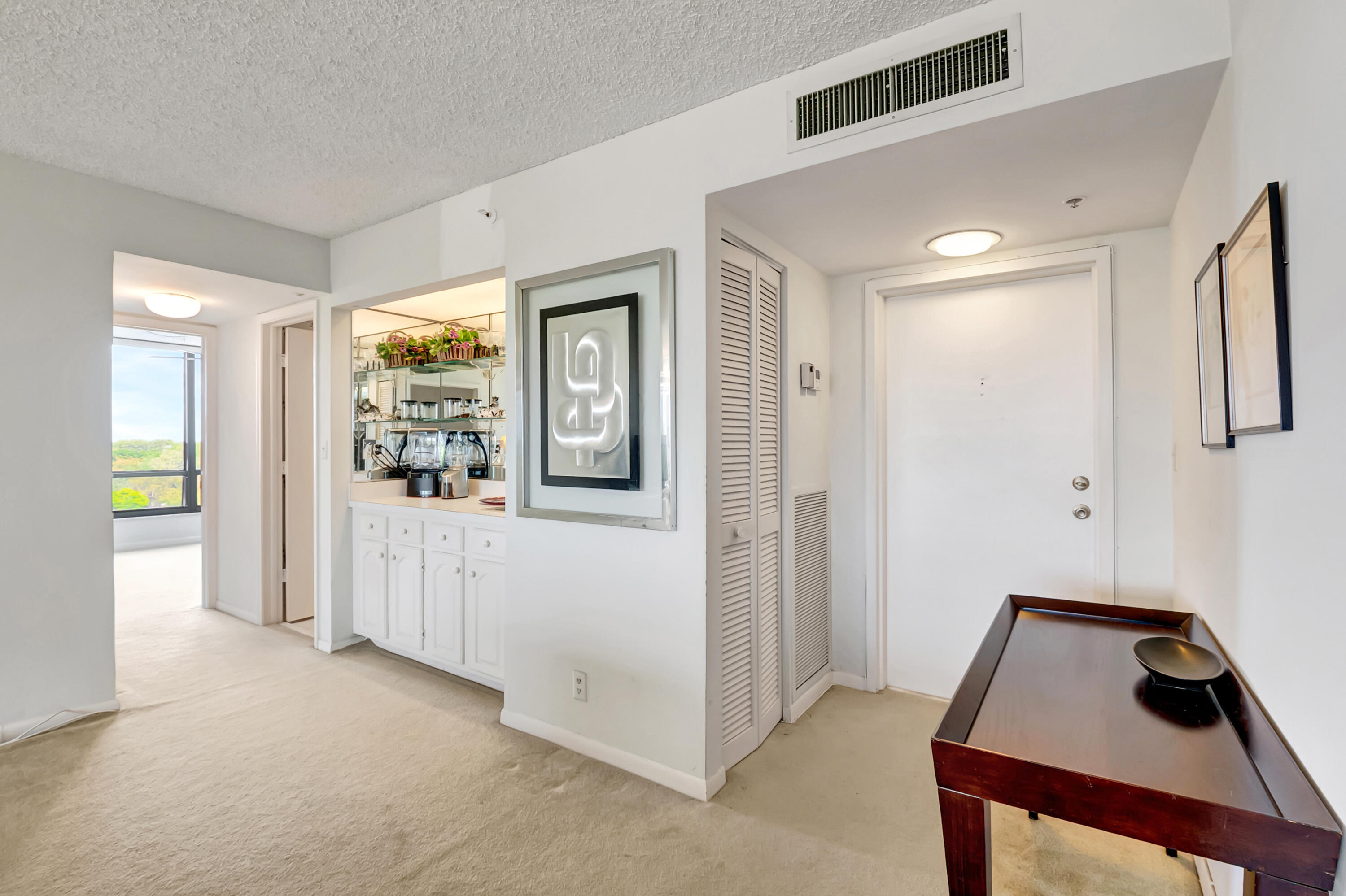 7738 Lakeside Boulevard, Unit 372 Boca Raton, FL 33434 - Photo 6 of 65 ENTRY