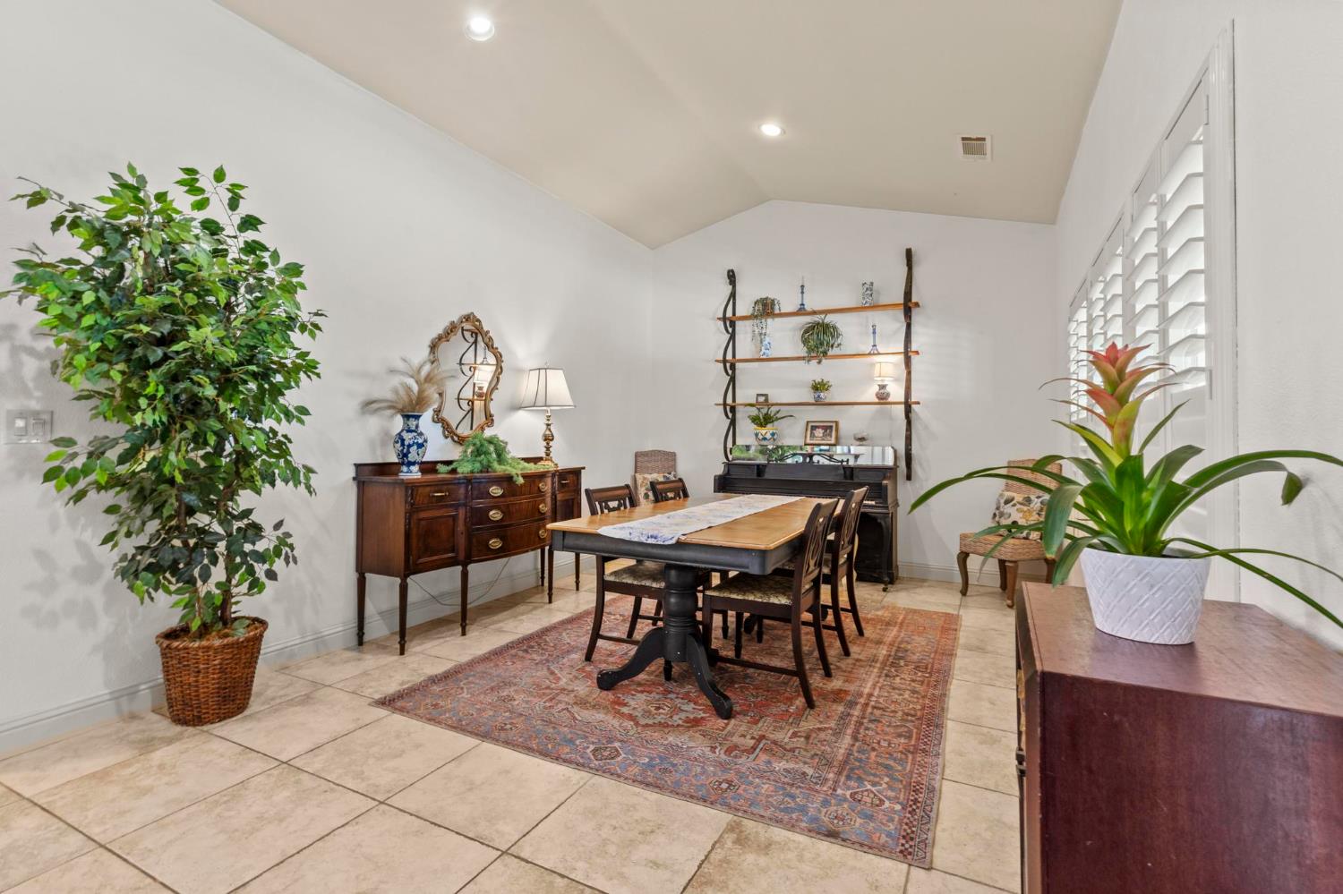 942 12th Street Williams, CA 95987 - Photo 6 of 42