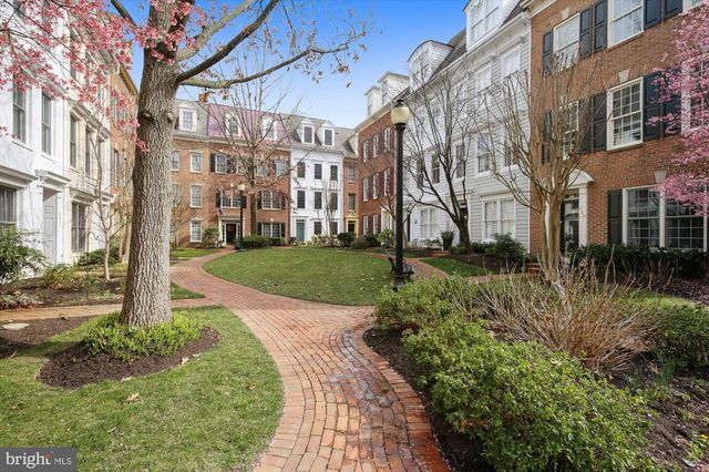 $1,425,000 | 321 South Fayette Street, Alexandria, VA 22314