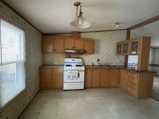 $75,000 | 44 Norwich Avenue, Norwich, CT 06360