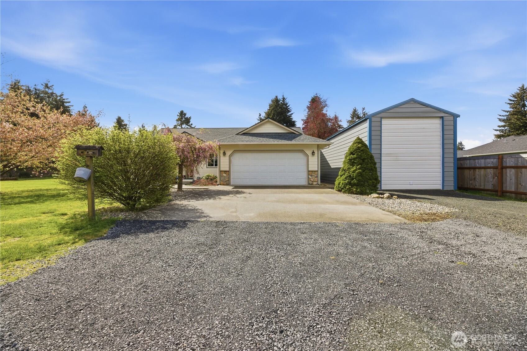 9227 176th Avenue Southwest Rochester, WA 98579 - Photo 2 of 40
