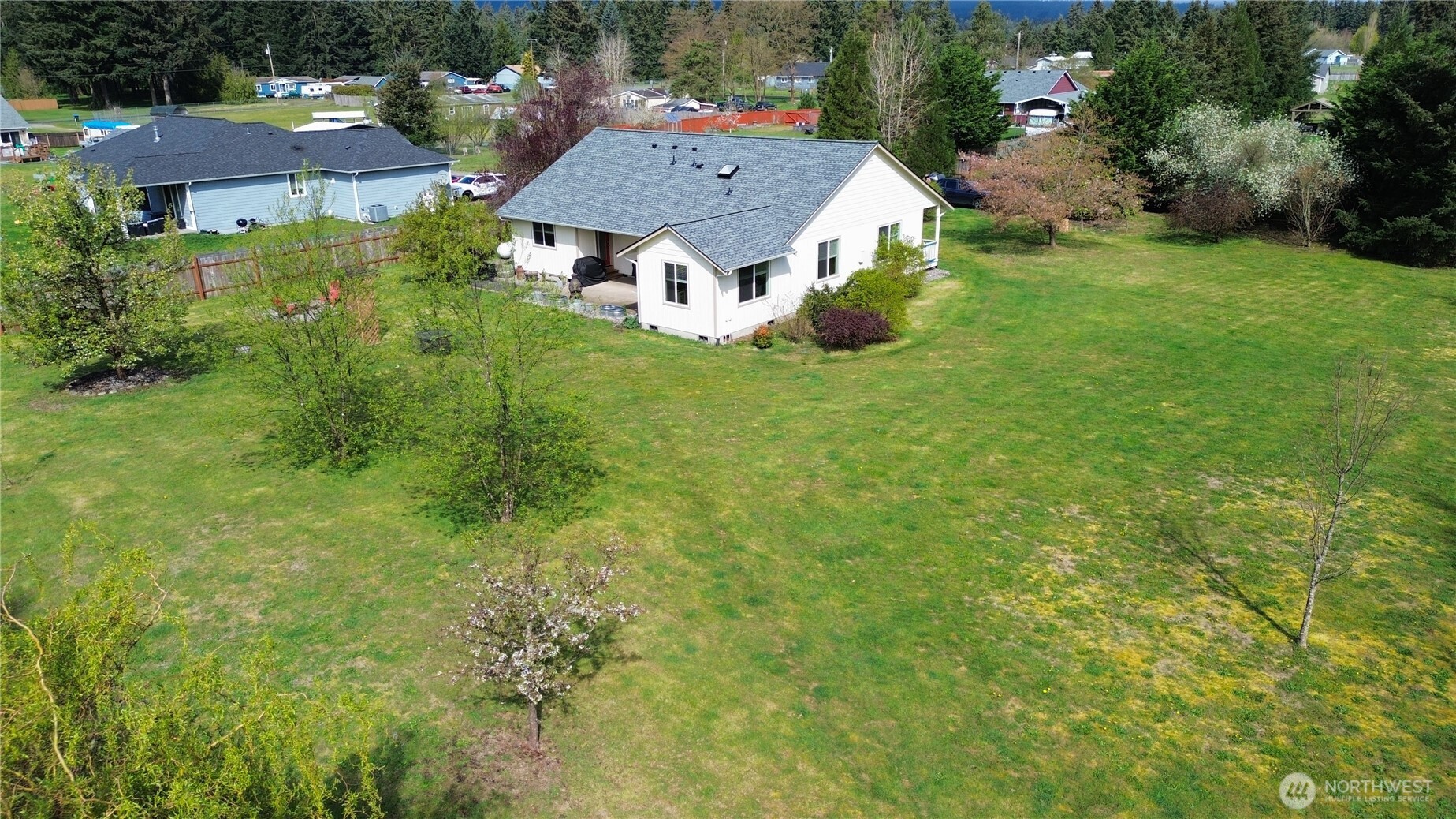 9227 176th Avenue Southwest Rochester, WA 98579 - Photo 38 of 40