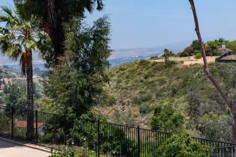 $1,099,900 | 1122 Erin Drive, El Cajon, CA 92020