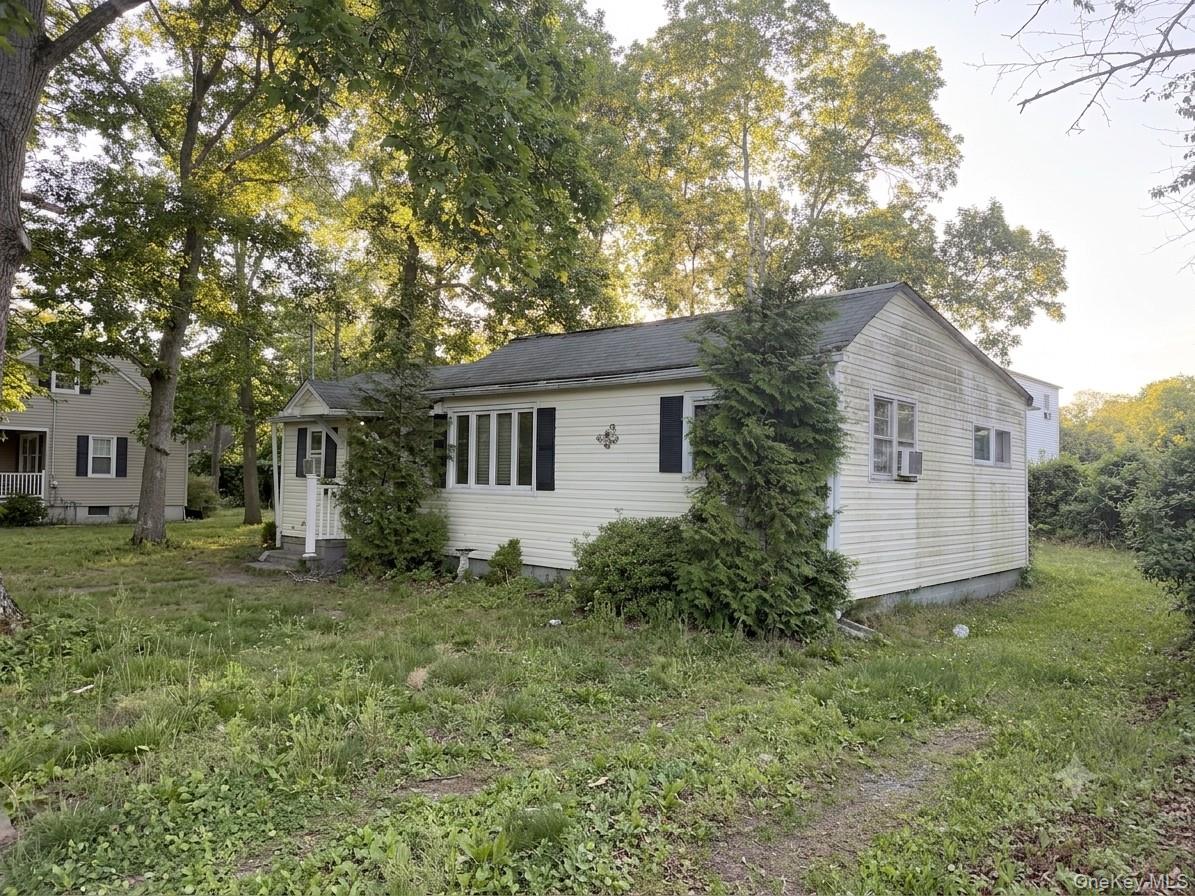 33 Elm Road East Mastic Beach, NY 11951 - Photo 2 of 4