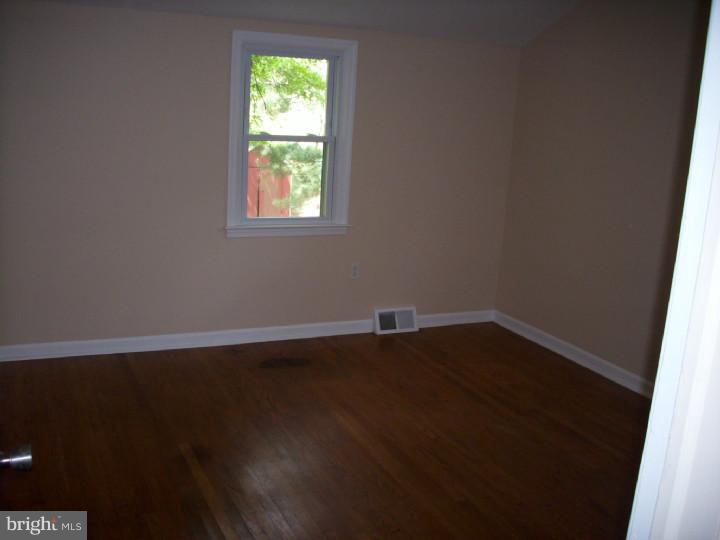3416 Baldwin Road Huntingdon Valley, PA 19006 - Photo 19 of 21 Gallery Image 19