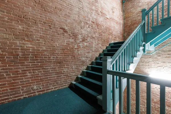 $155,000 | 308 West 8th Street, Unit 409, Kansas City, MO 64105