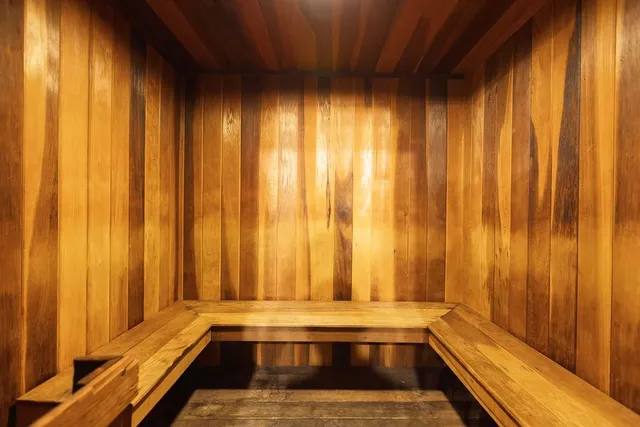 $160,000 | 308 West 8th Street, Unit 409, Kansas City, MO 64105