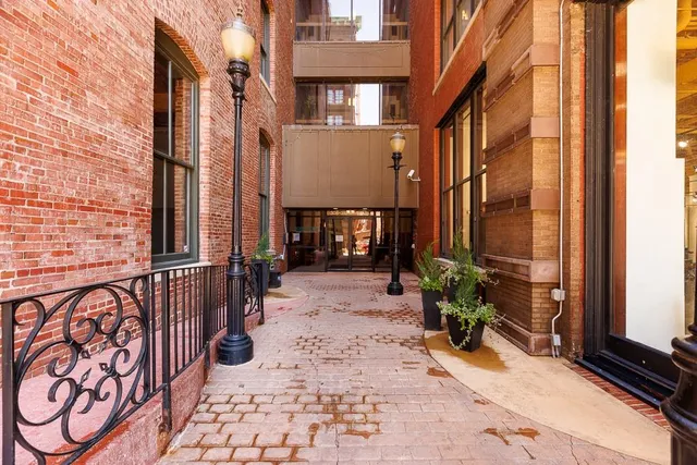 $160,000 | 308 West 8th Street, Unit 409, Kansas City, MO 64105