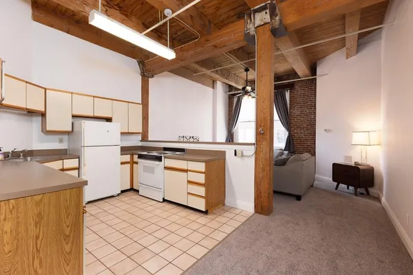$155,000 | 308 West 8th Street, Unit 409, Kansas City, MO 64105
