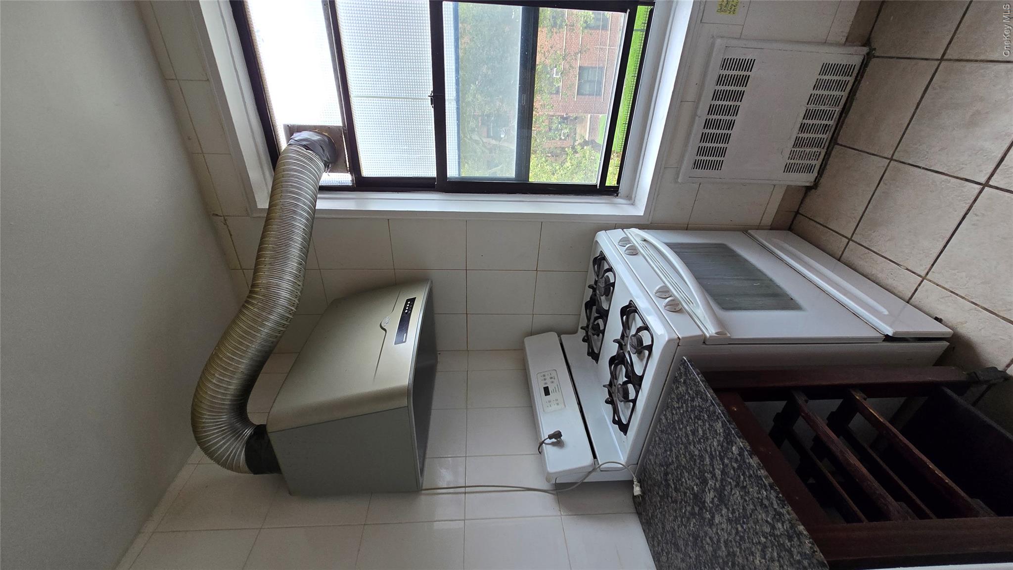 141-60 84th Road, Unit 4H Queens, NY 11435 - Photo 7 of 16 Gallery Image 7