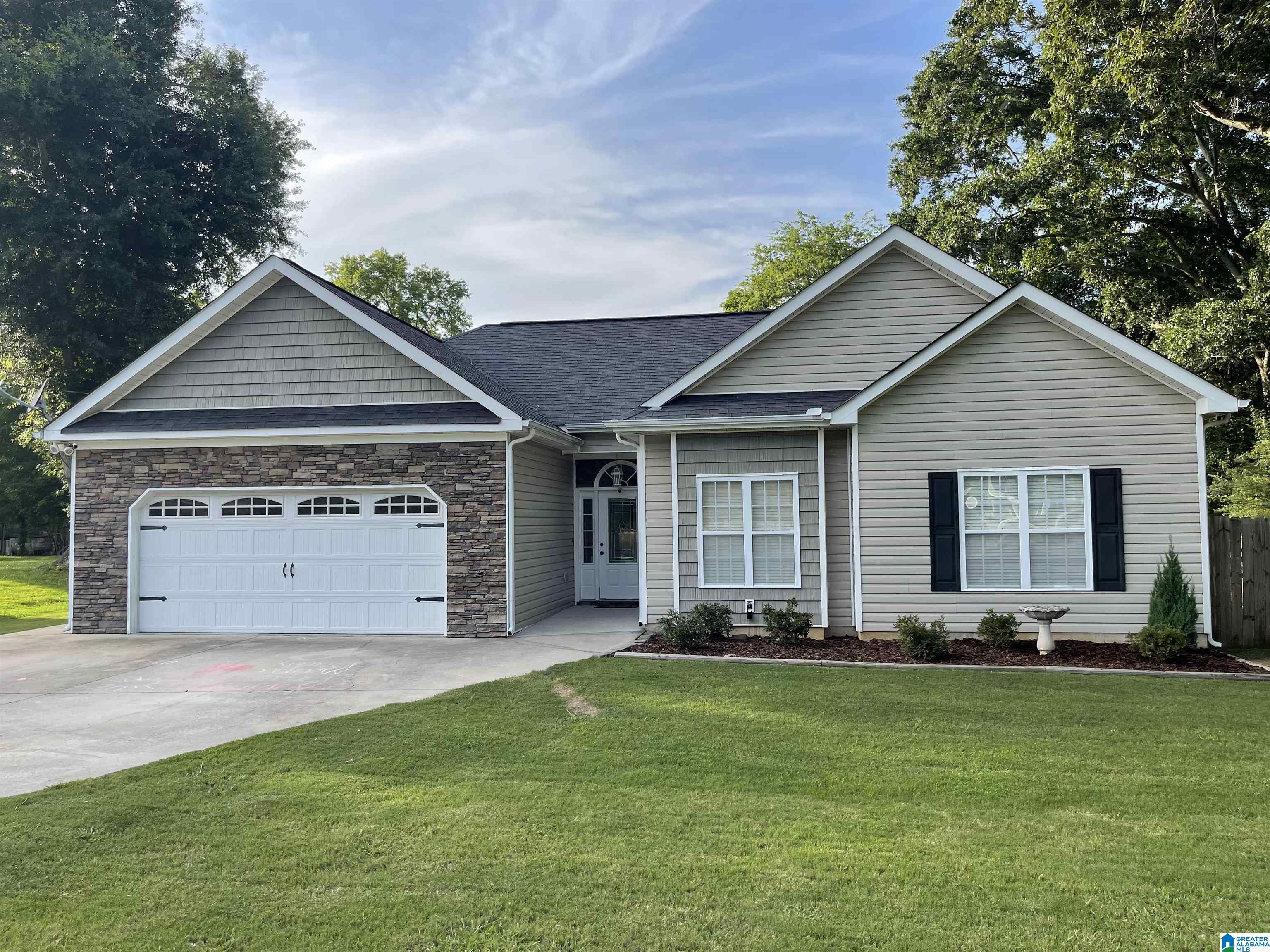 885 Buckelew Bridge Road Anniston, AL 36207 - Photo 1 of 1