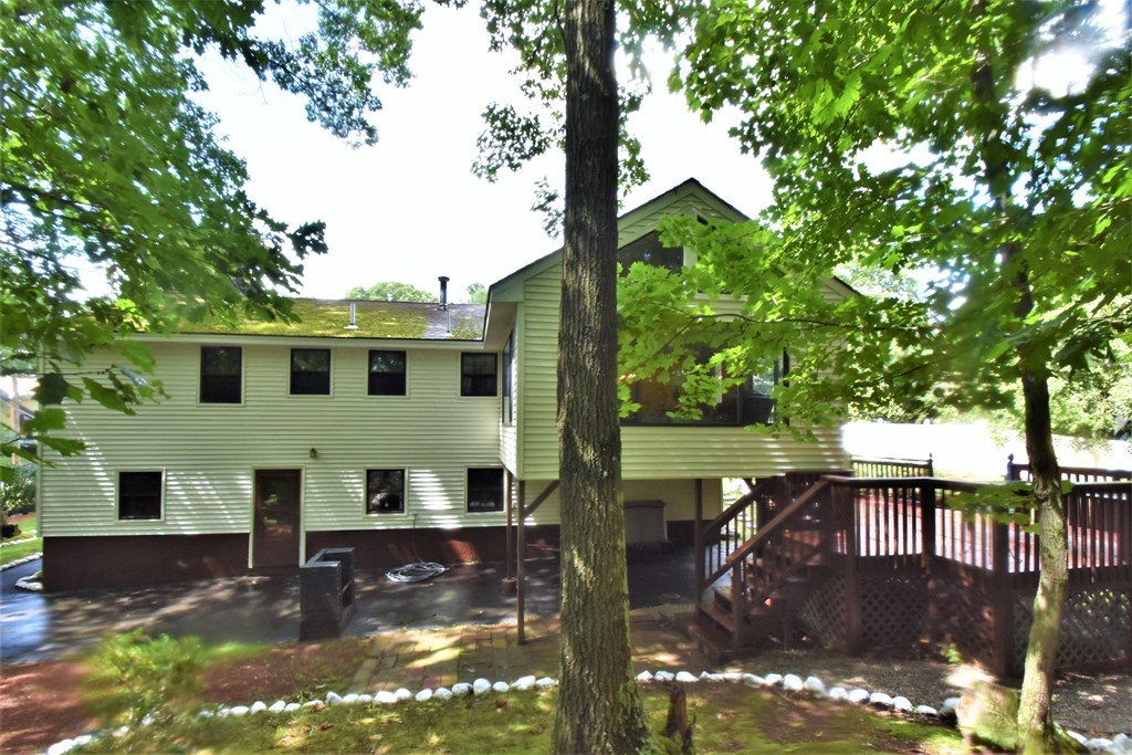 42 Chandler Road Burlington, MA 01803 - Photo 15 of 17 Gallery Image 15