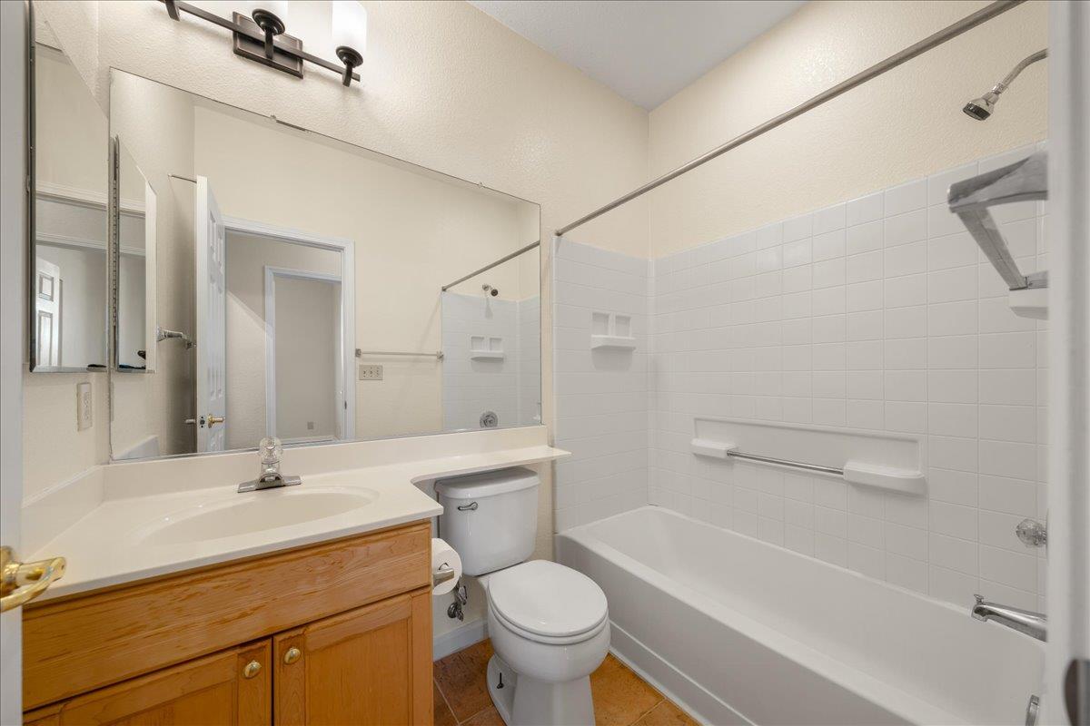 1074 Rathbone Circle Folsom, CA 95630 - Photo 24 of 32
