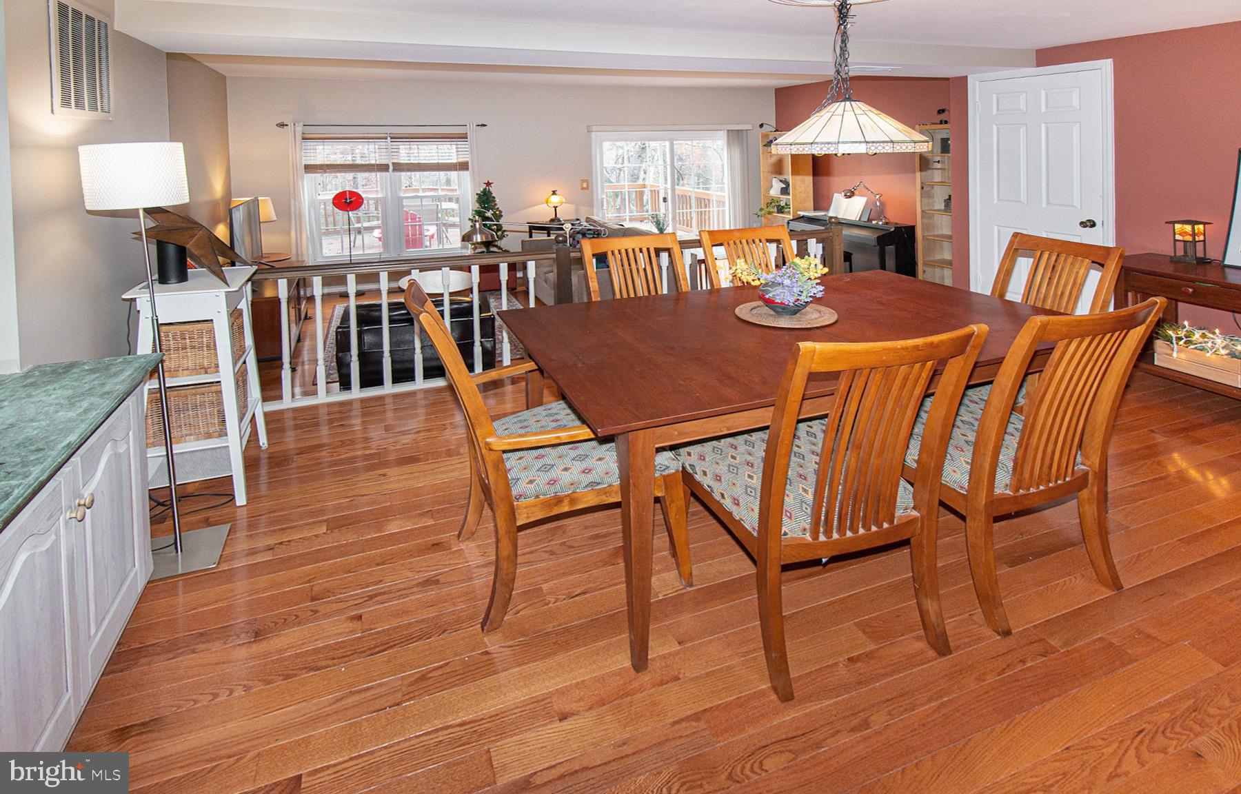 5619 Ridge View Drive Alexandria, VA 22310 - Photo 12 of 36 Open rail separates DR from the step-down LR