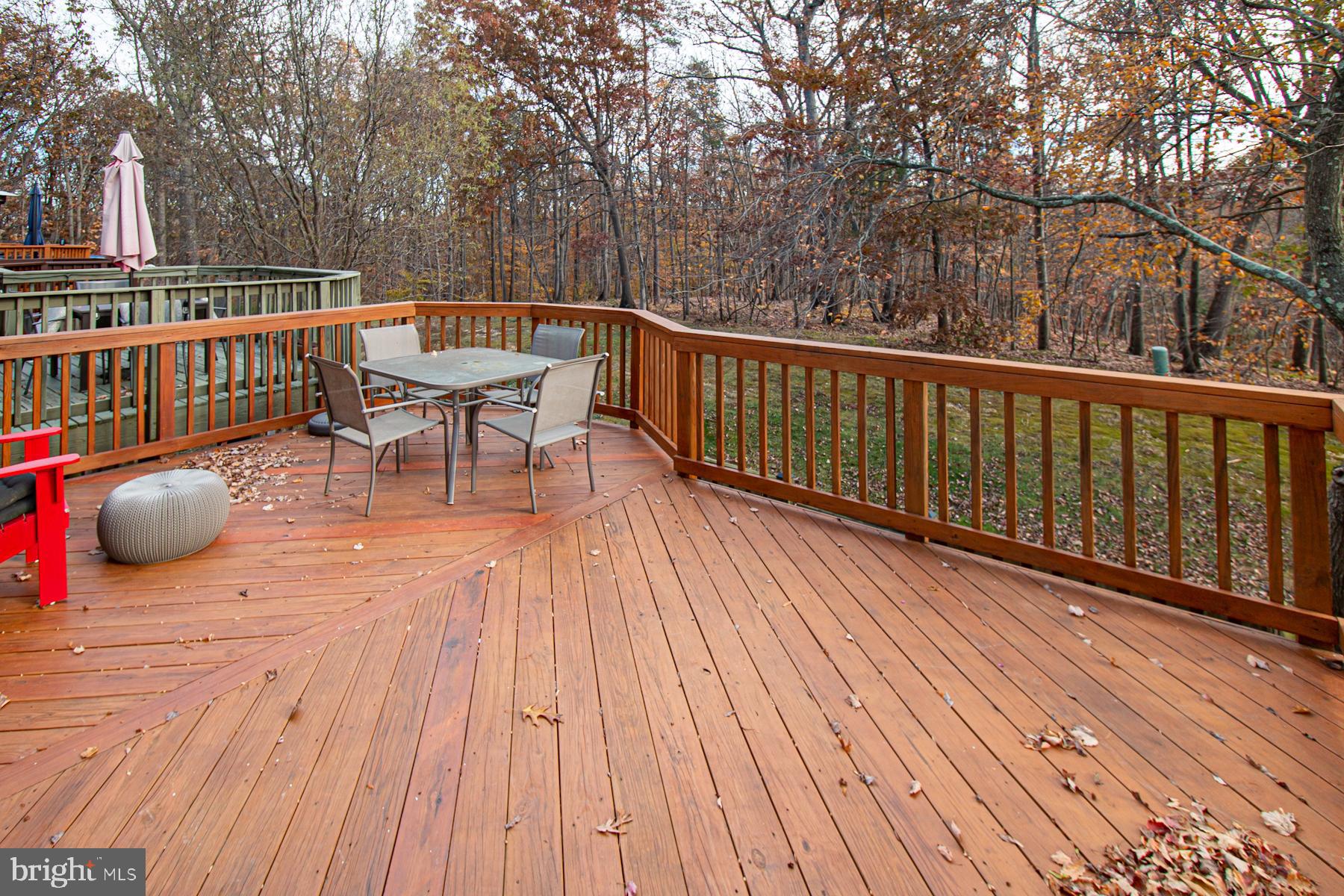 5619 Ridge View Drive Alexandria, VA 22310 - Photo 16 of 36 Freshly inspected & power washed & ready for you