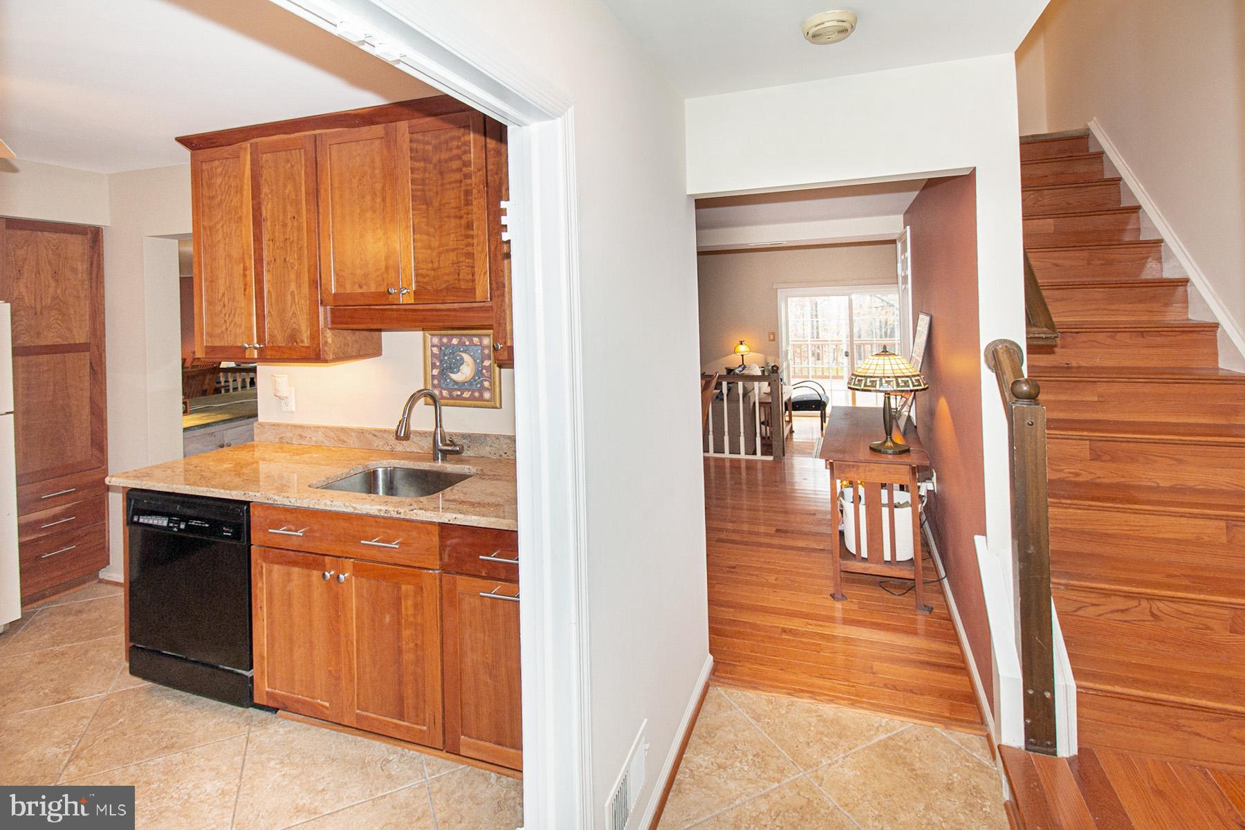 5619 Ridge View Drive Alexandria, VA 22310 - Photo 4 of 36 Foyer opens to the Kitchen, DR and stairs to Upper