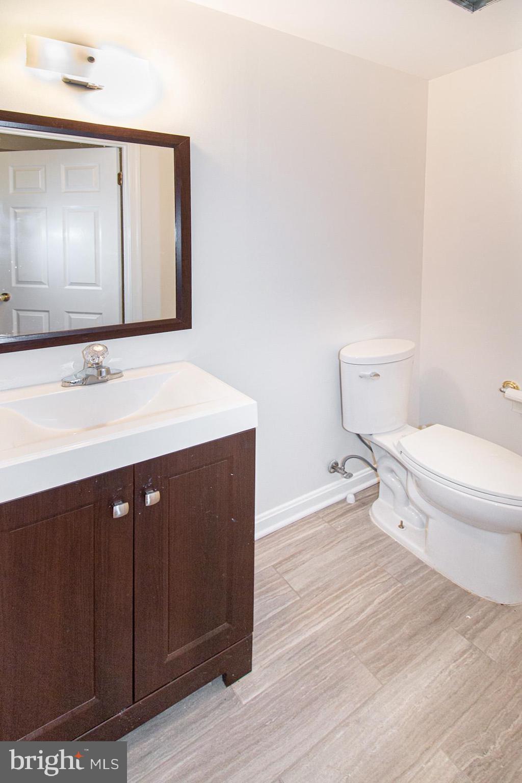 5619 Ridge View Drive Alexandria, VA 22310 - Photo 32 of 36 Half bath w/new vanity