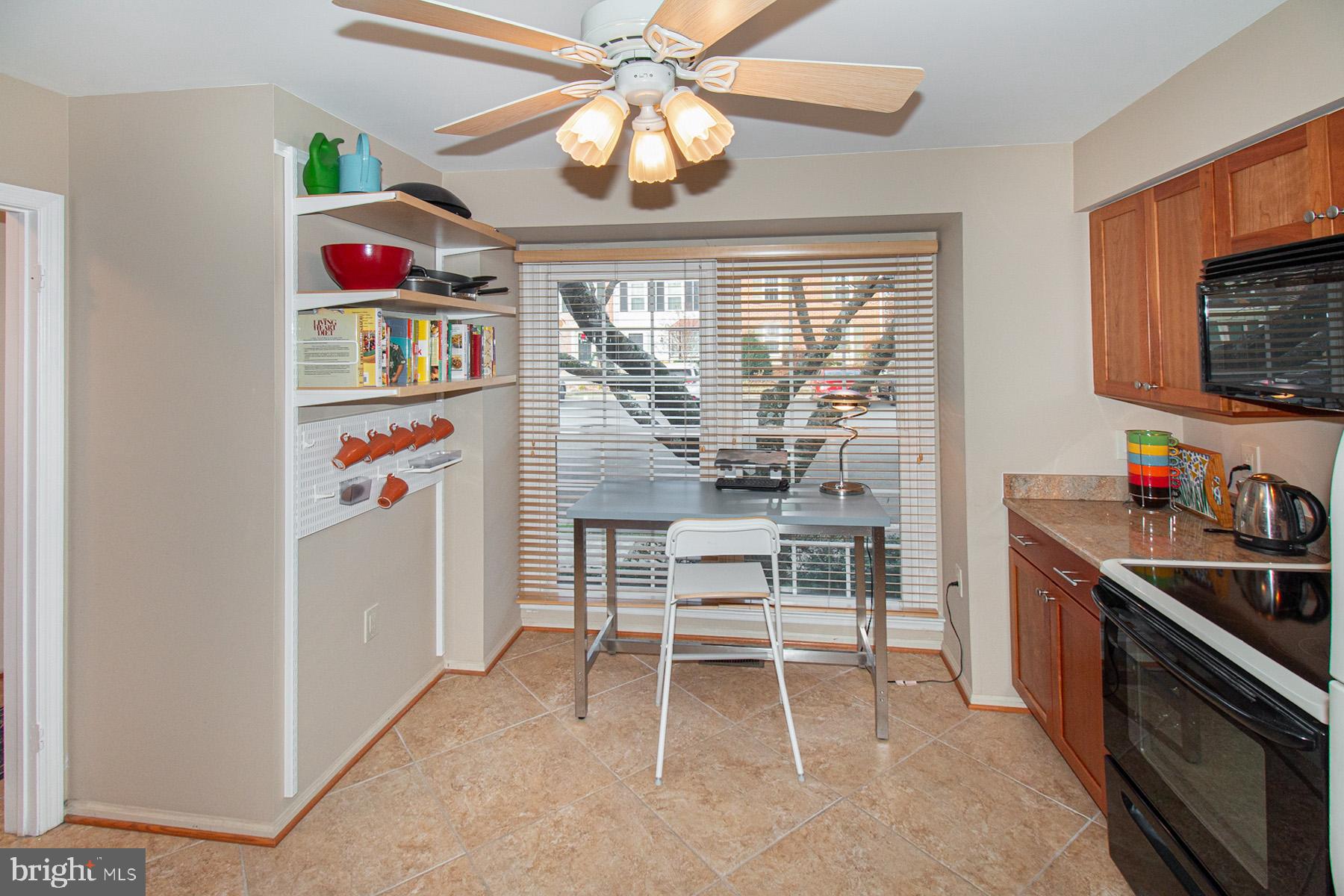 5619 Ridge View Drive Alexandria, VA 22310 - Photo 8 of 36 Large box window for perfect breakfast spot
