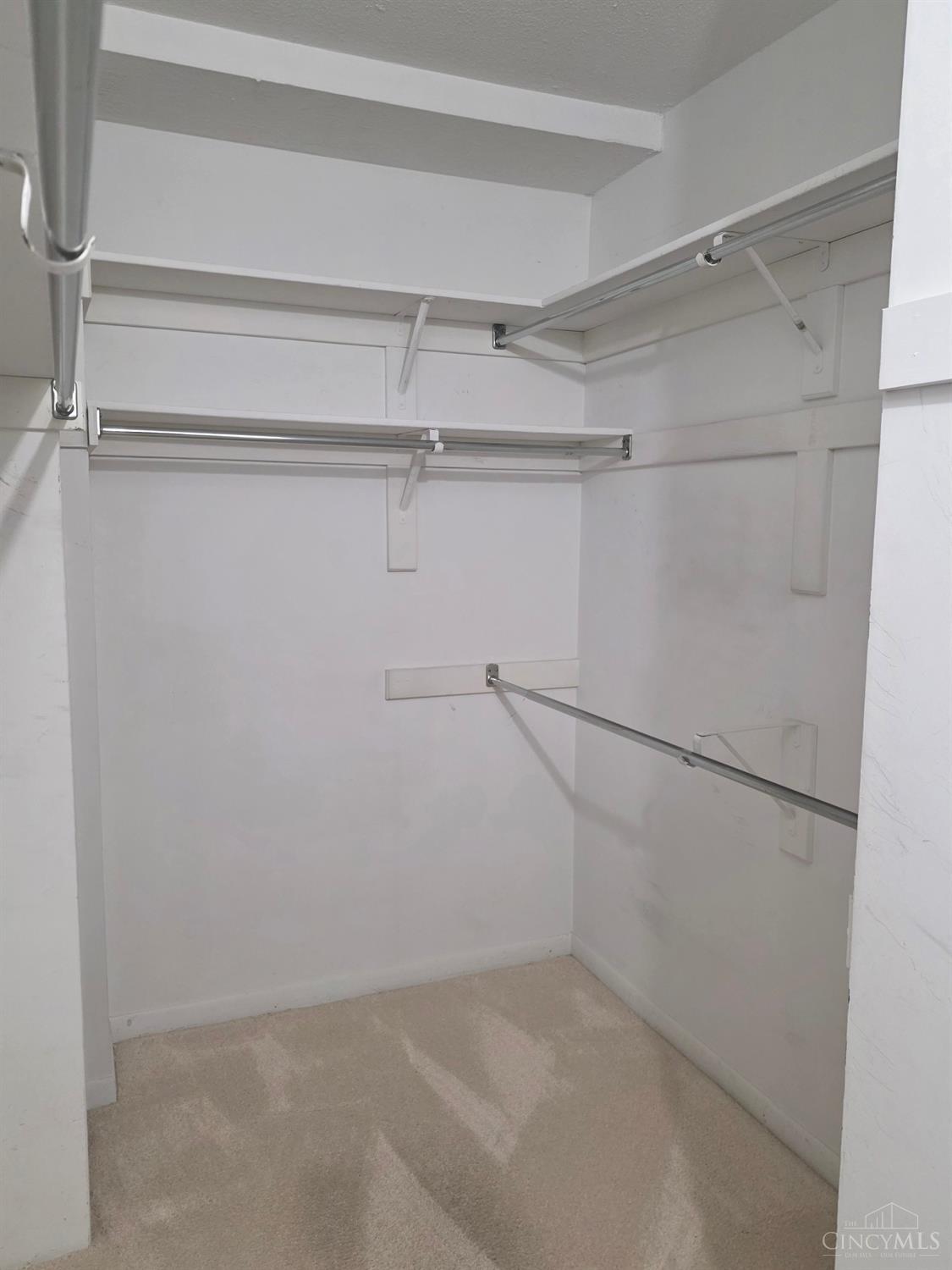 2444 Madison Road, Unit 210B Cincinnati, OH 45208 - Photo 28 of 39