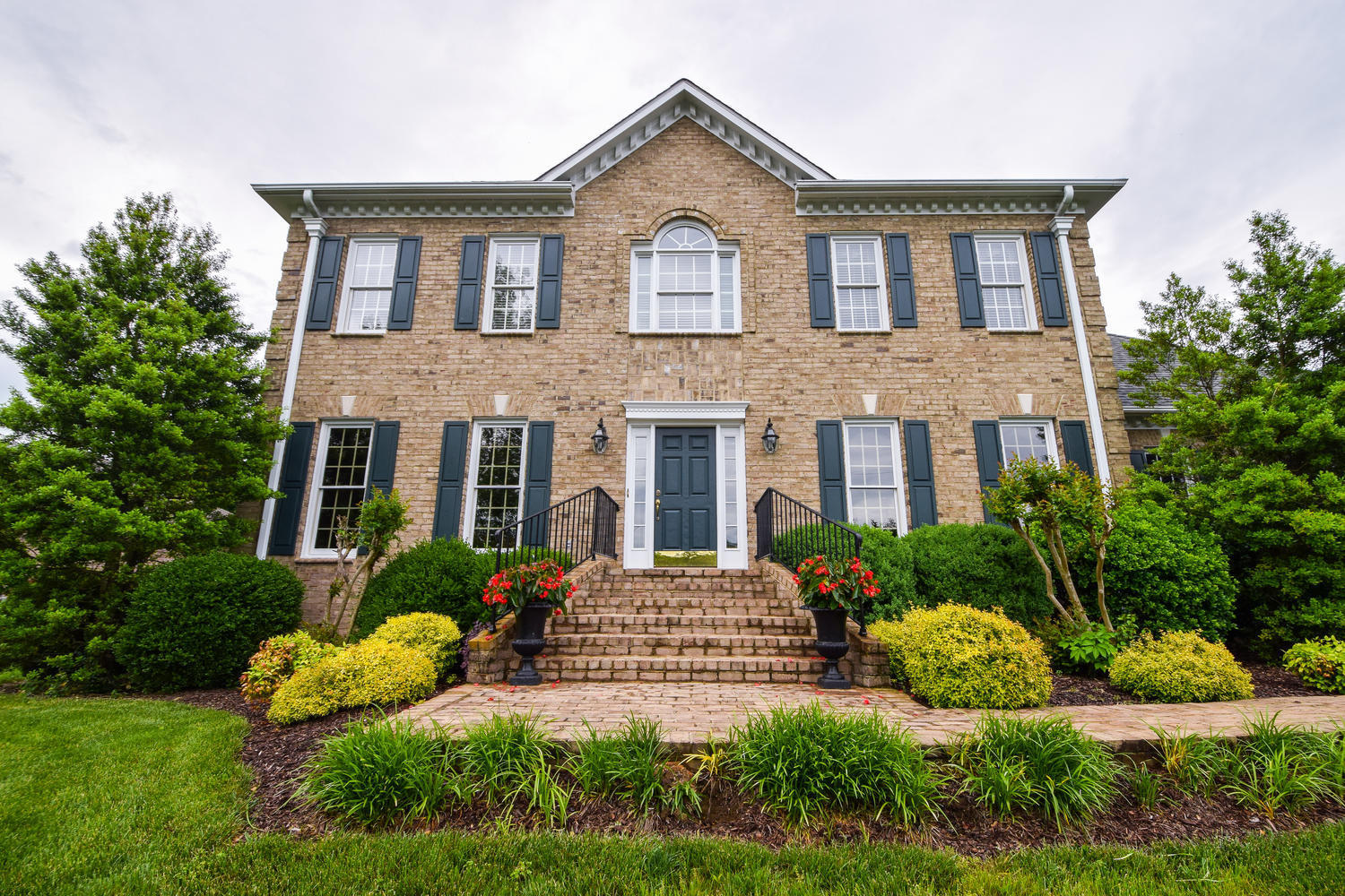 8269 Olsen Road Roanoke, VA 24019 - Photo 1 of 35 1