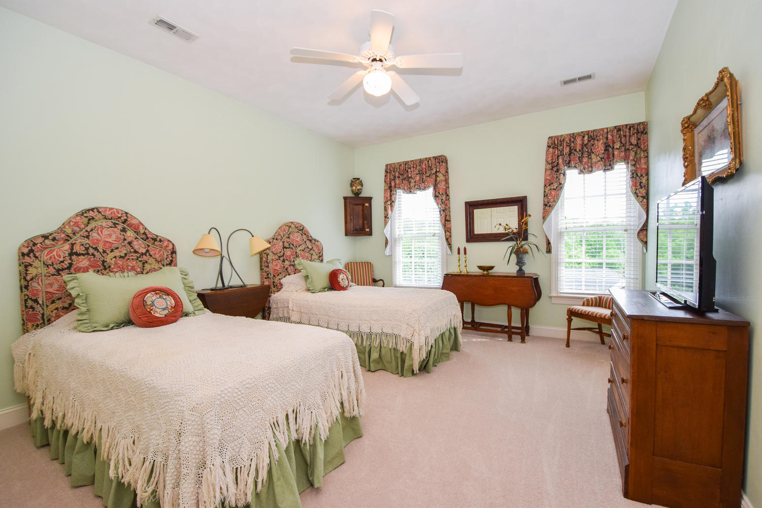 8269 Olsen Road Roanoke, VA 24019 - Photo 18 of 35 8269 Olsen Rd Hollins VA 24019-large-018