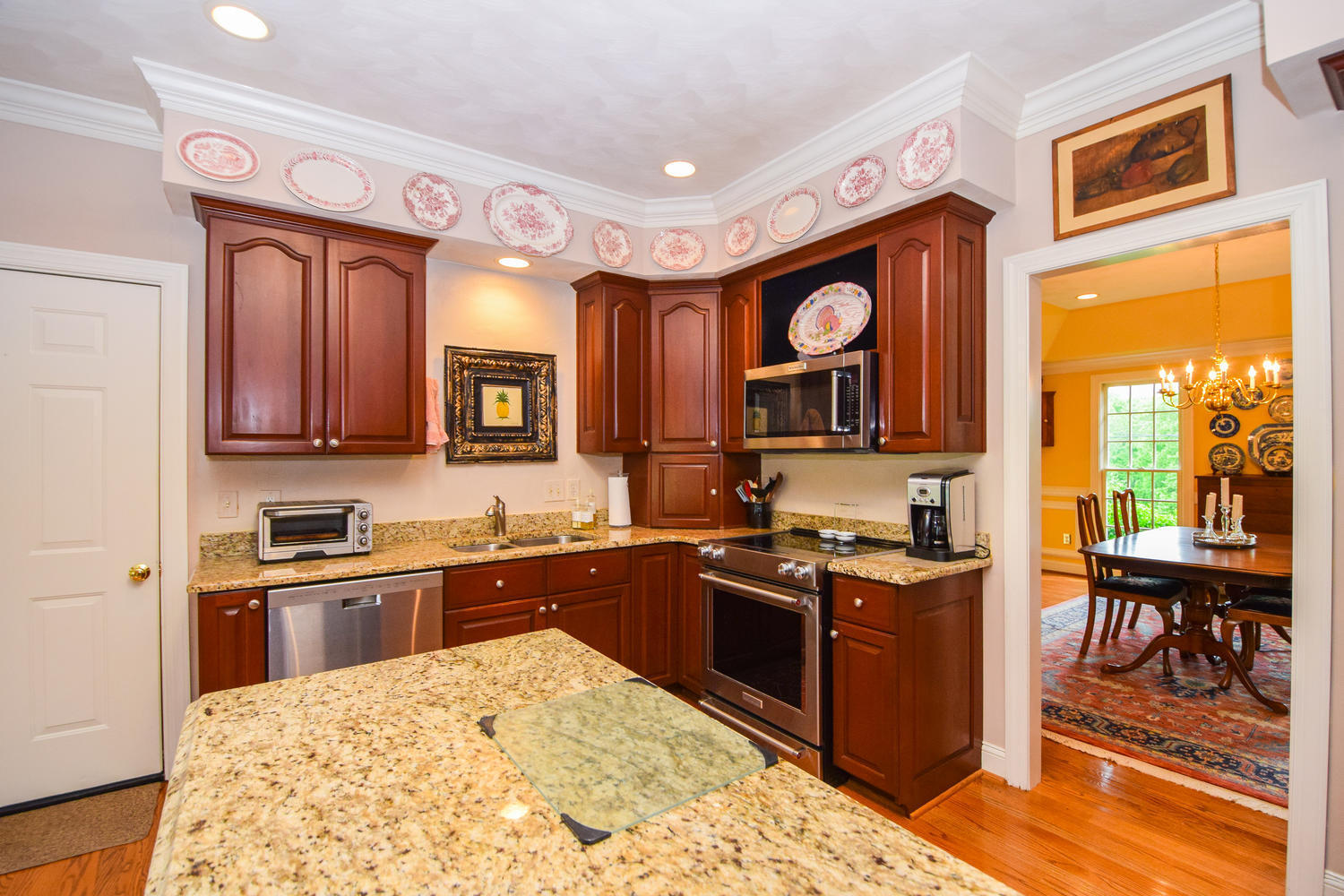 8269 Olsen Road Roanoke, VA 24019 - Photo 10 of 35 8269 Olsen Rd Hollins VA 24019-large-010
