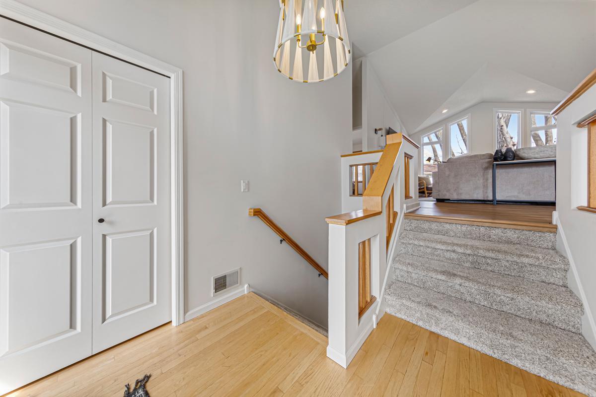 1055 West County Rd D Shoreview, MN 55126 - Photo 7 of 50 Gallery Image 7