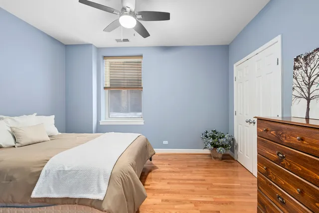 $325,000 | 1636 West Melrose Street, Unit 102, Chicago, IL 60657