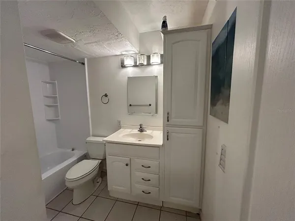 $1,100 | 1015 Southwest 9th Street, Unit D2, Gainesville, FL 32601