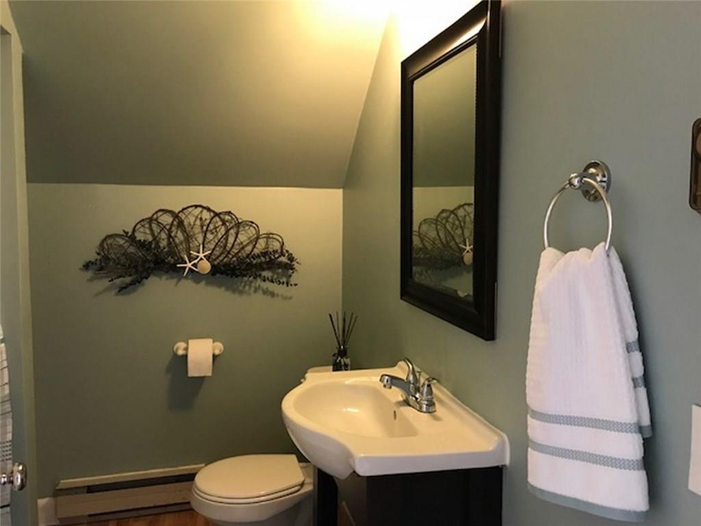 109 Neck Road China, ME 04358 - Photo 19 of 22 SECOND LEVEL BATH