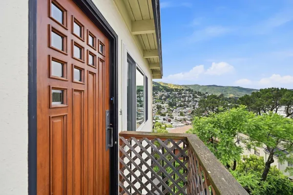 $1,298,000 | 50 Tulare Street, Brisbane, CA 94005