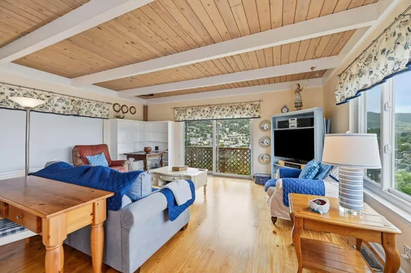 $1,298,000 | 50 Tulare Street, Brisbane, CA 94005