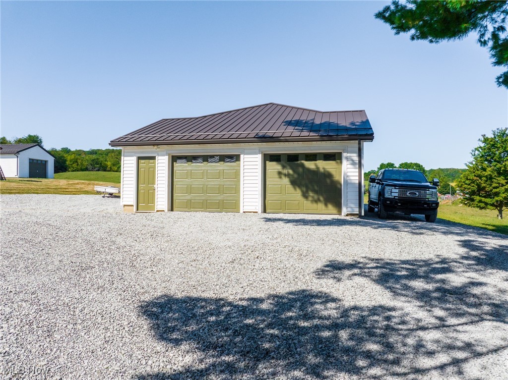 7500 Central Road Northwest Strasburg, OH 44680 - Photo 10 of 37