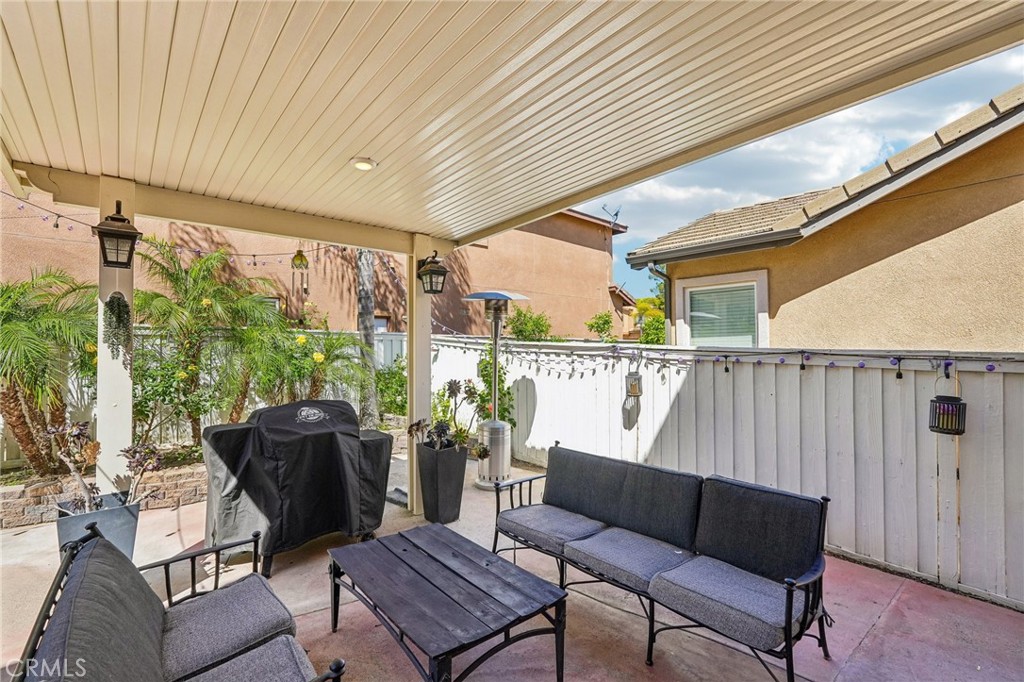 46101 Sharon Street Temecula, CA 92592 - Photo 30 of 34 a building outdoor space with seating