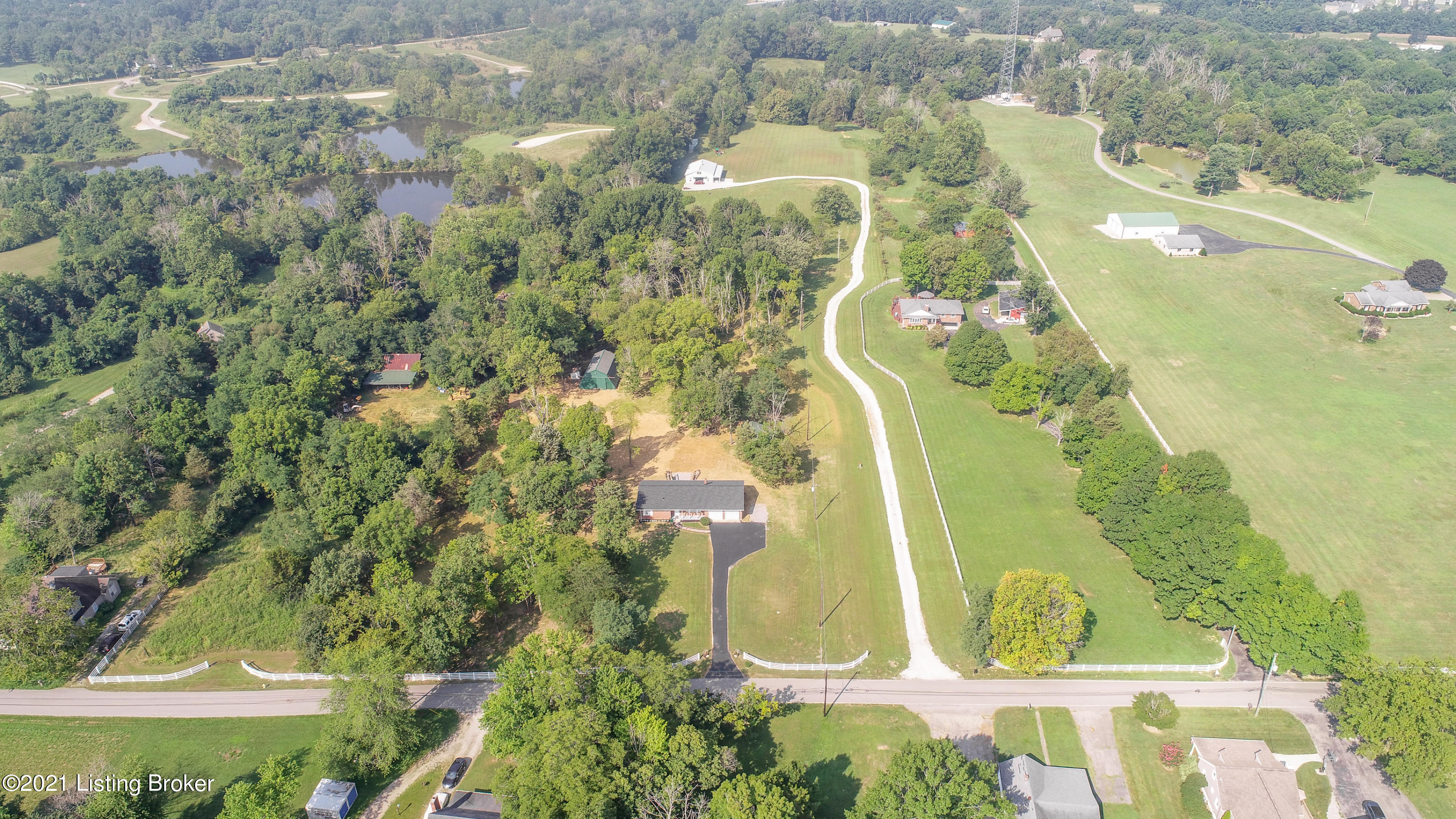 4670 Hopewell Road Louisville, KY 40299 - Photo 28 of 33 4670 Hopewell Rd L-39