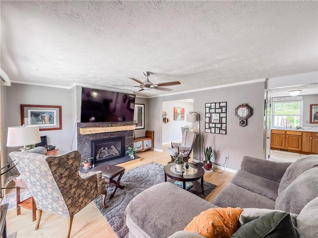 534 Hunters Path Road Bridgeville, PA 15017 - Photo 19 of 41 Gallery Image 19