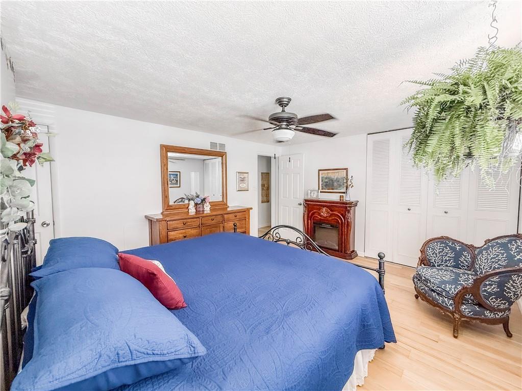 534 Hunters Path Road Bridgeville, PA 15017 - Photo 28 of 41 Gallery Image 28
