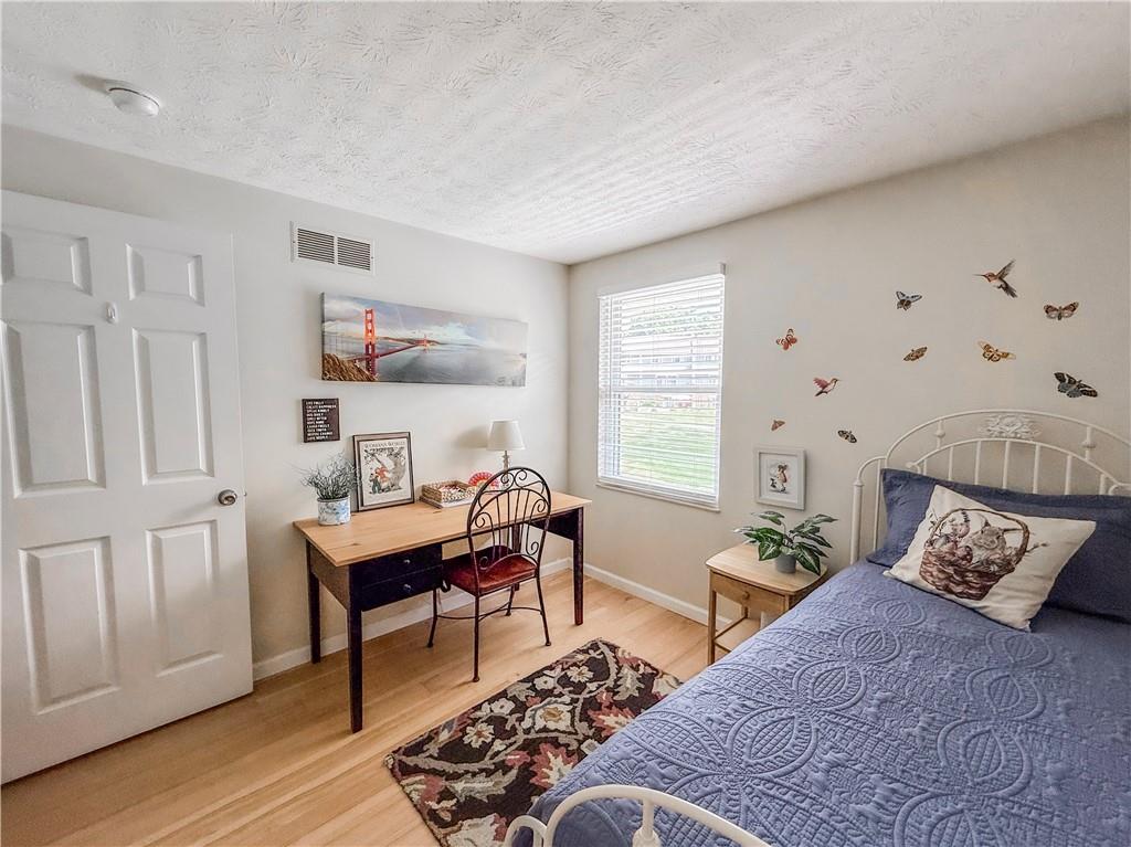 534 Hunters Path Road Bridgeville, PA 15017 - Photo 35 of 41 Gallery Image 35
