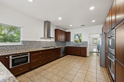 $610,000 | 3203 East 18th Street, Austin, TX 78721