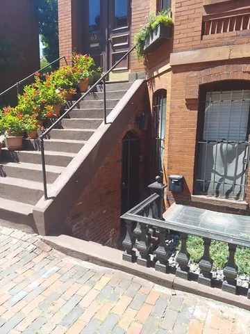 $2,700 | 63 Chandler Street, Unit A, Boston, MA 02116