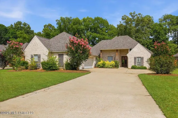 $425,000 | 230 Grayhawk Drive, Madison, MS 39110