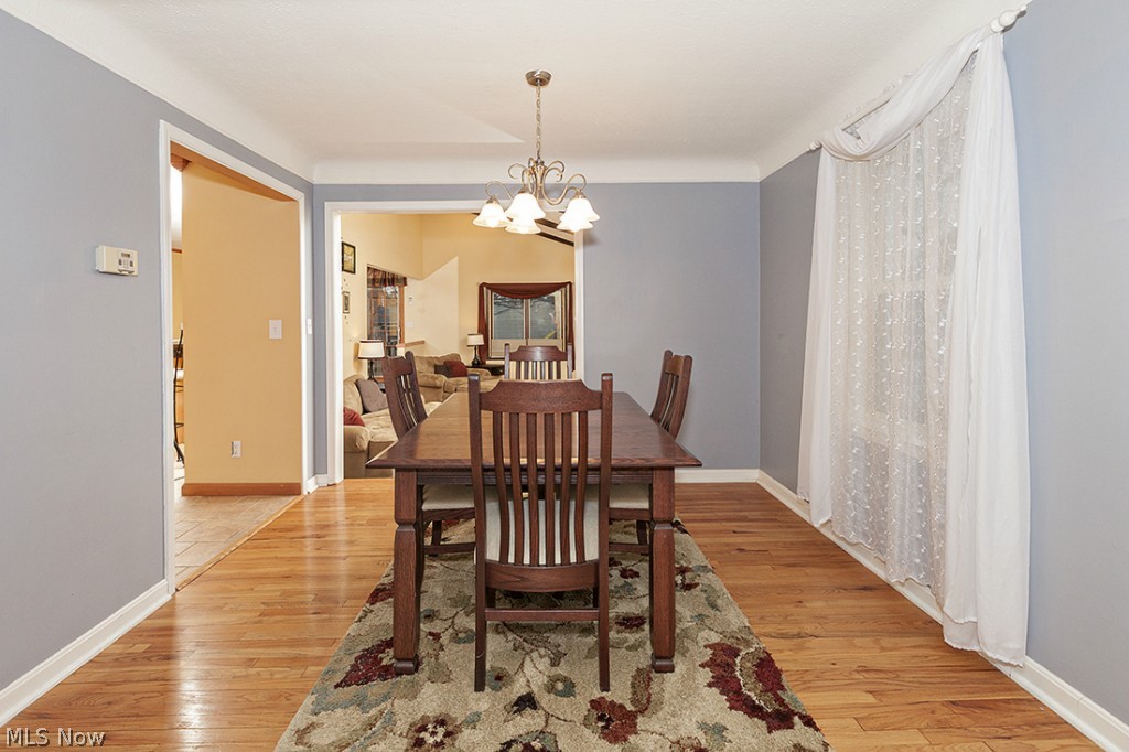 4935 Westbourne Road Cleveland, OH 44124 - Photo 5 of 25 Gallery Image 5