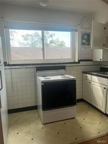 $850 | 6663 Devonshire Avenue, Unit 2W, St. Louis, MO 63109