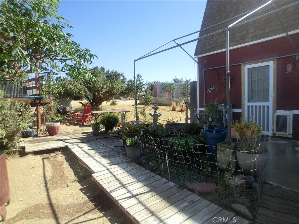 9282 Caughlin Road Phelan, CA 92371 - Photo 21 of 23