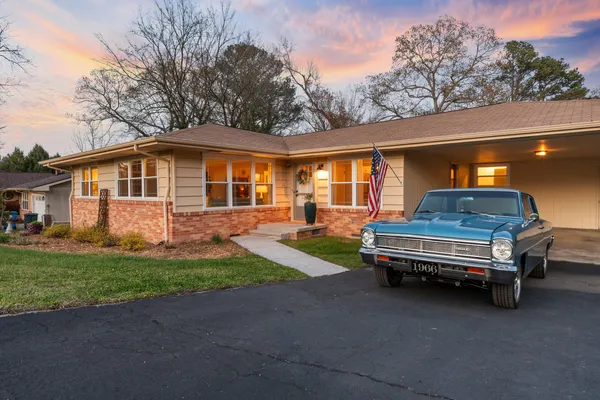 $399,900 | 1110 Panorama Drive, Chattanooga, TN 37421