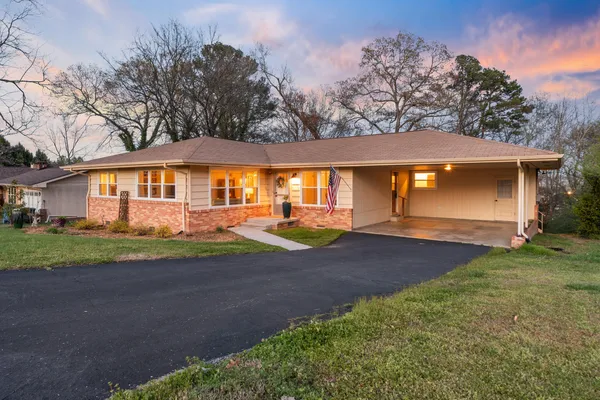 $399,900 | 1110 Panorama Drive, Chattanooga, TN 37421